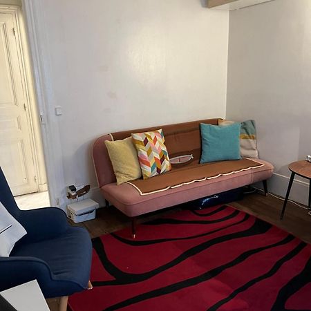 Montmartre Joli 2 Pieces Au Pied Du Sacre Coeur Apartment Париж Екстериор снимка