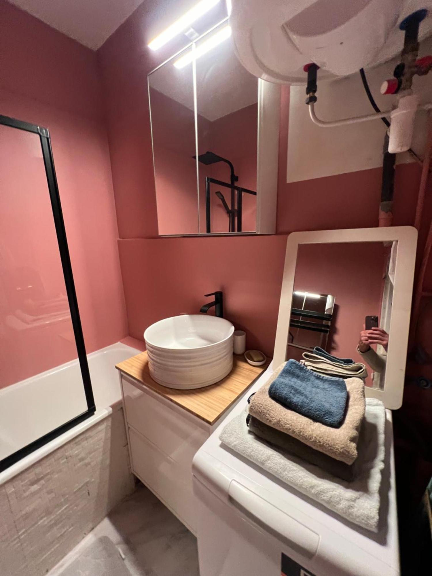 Montmartre Joli 2 Pieces Au Pied Du Sacre Coeur Apartment Париж Екстериор снимка